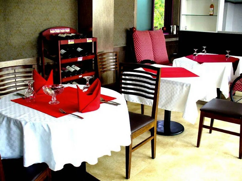 Hotel Parkwood Incheon Airport 3*,