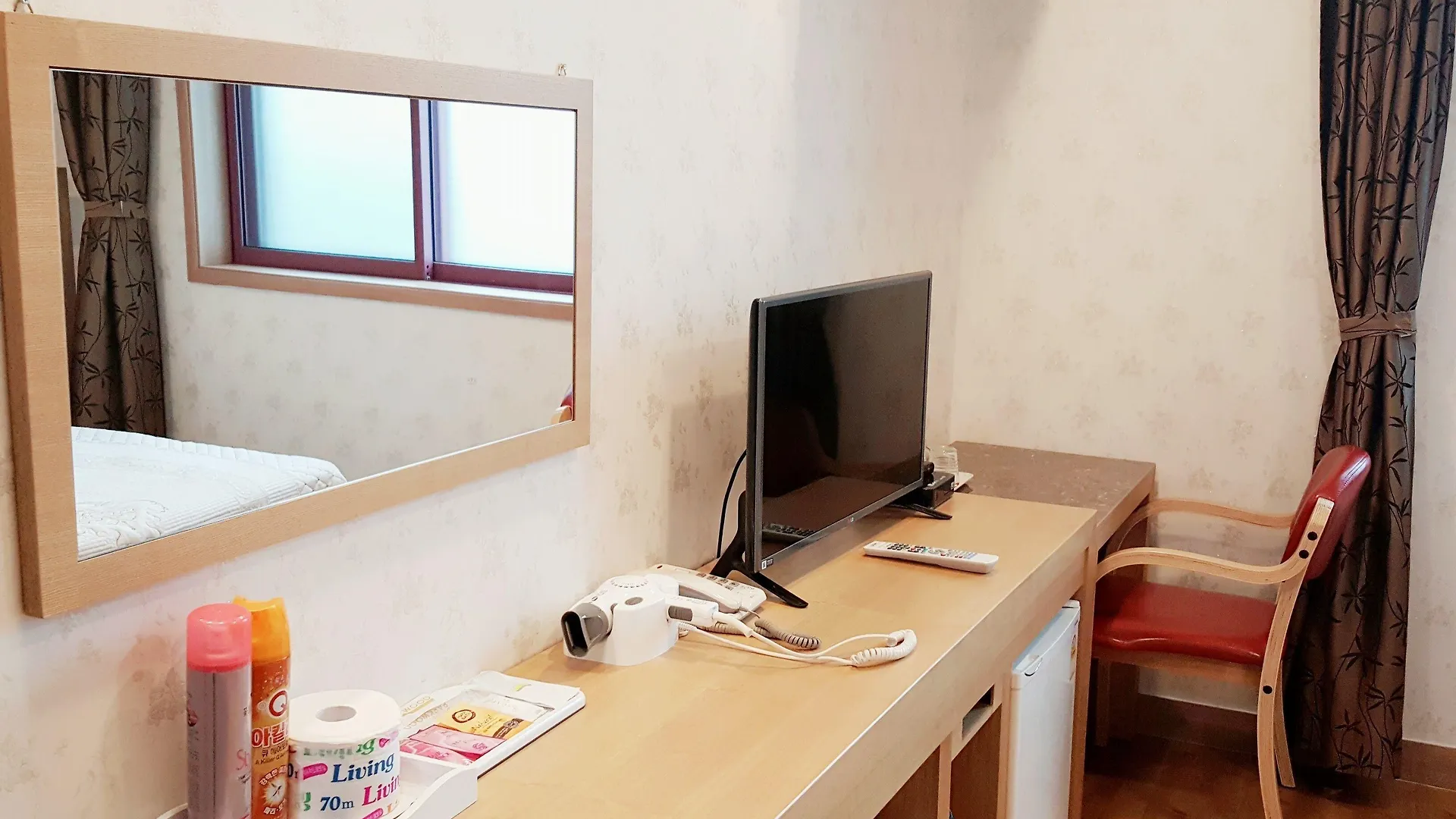 Hotel Parkwood Incheon Airport 3*,