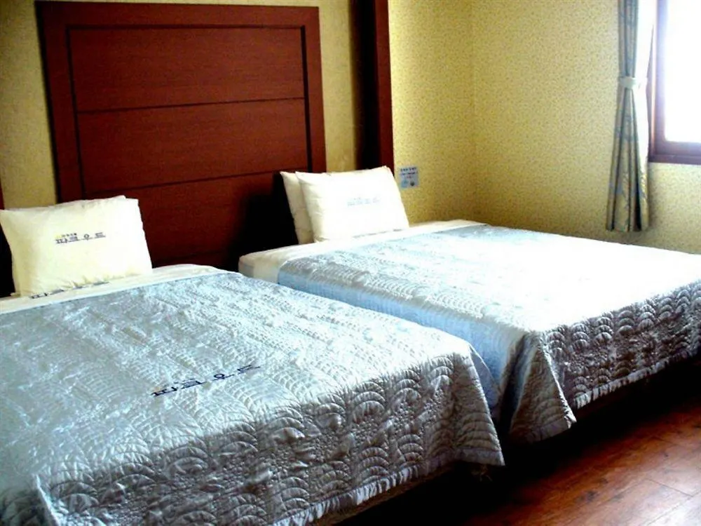 Hotel Parkwood Incheon Airport