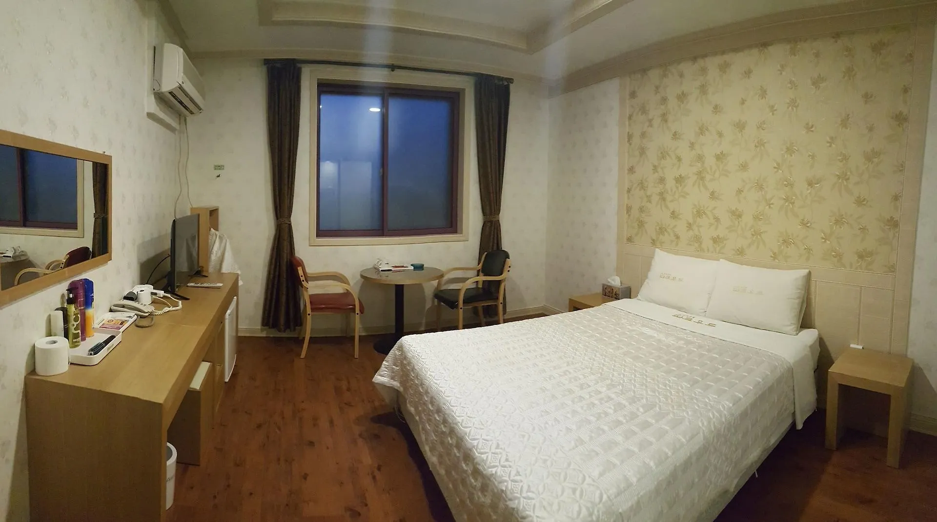 Hotel Parkwood Incheon Airport