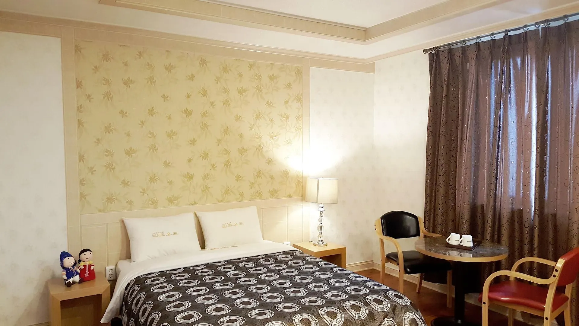 Hotel Parkwood Incheon Airport