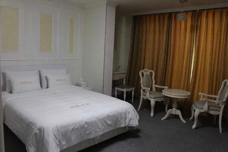 Hotel Parkwood Incheon Airport
