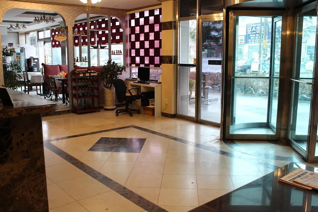 Hotel Parkwood Incheon Airport