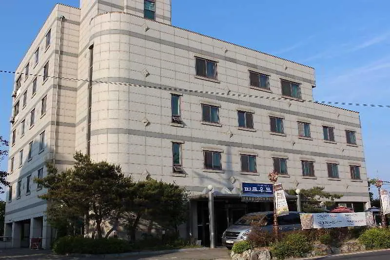 Hotel Parkwood Incheon Airport