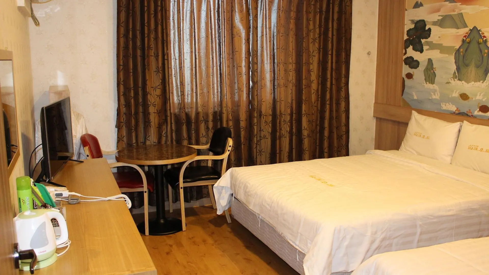 Hotel Parkwood Incheon Airport