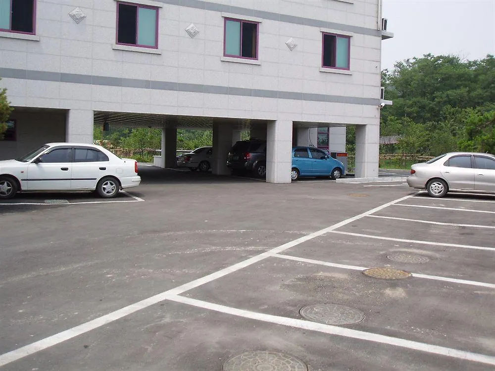 Hotel Parkwood Incheon Airport